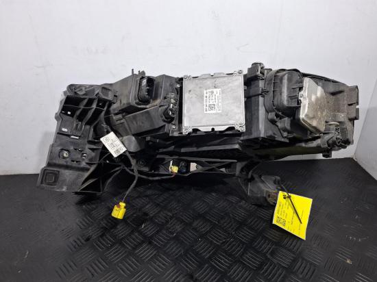 audi Q7 4M Dec 2017 RIGHT HEADLAMP 