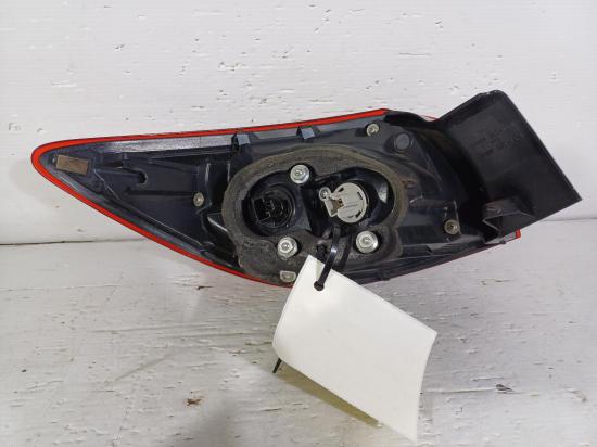 mazda 3 TOURING Oct 2015 RIGHT TAILLIGHT 