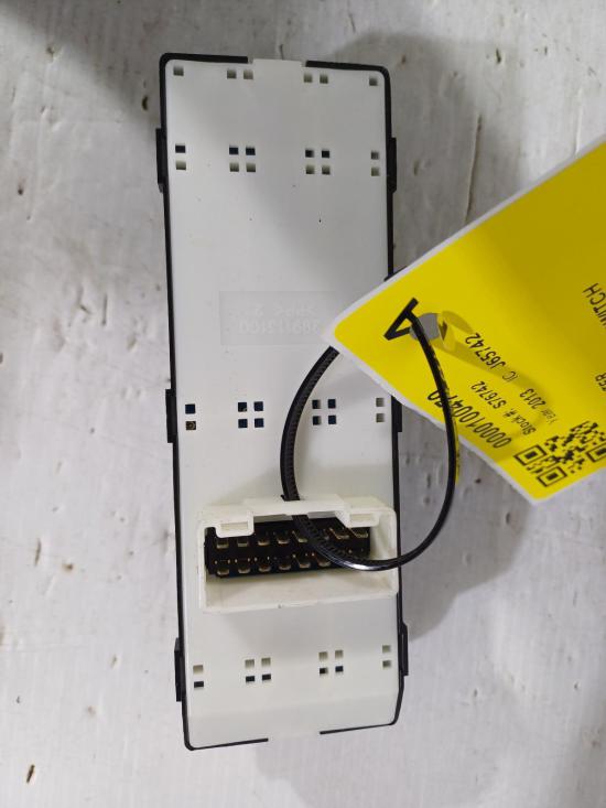 hyundai Veloster SR TURBO Sep 2013 POWER WINDOW SWITCH 