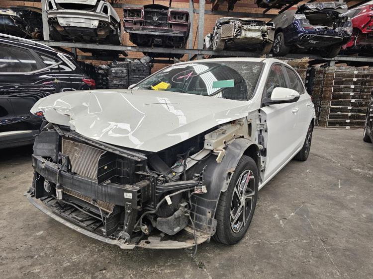 hyundai I30 PD 2.0L AUTO 6SPD FWD May 2021 Parts & Wrecking
