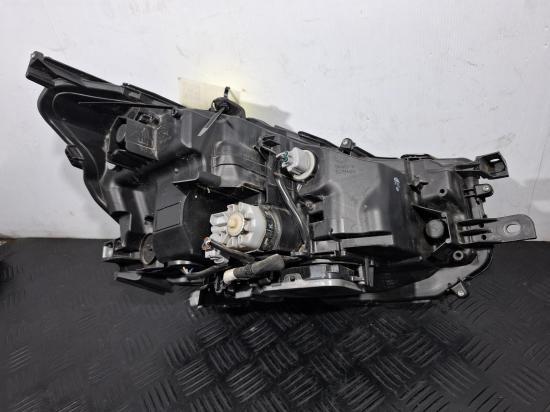 lexus Is300 2018 LEFT HEADLAMP 