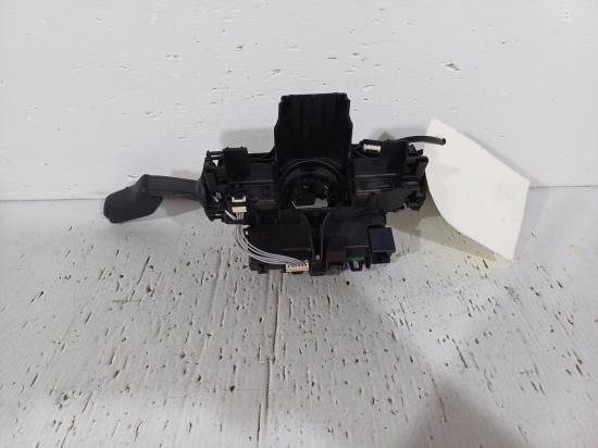 volkswagen Passat Mar 2021 COMBINATION SWITCH 