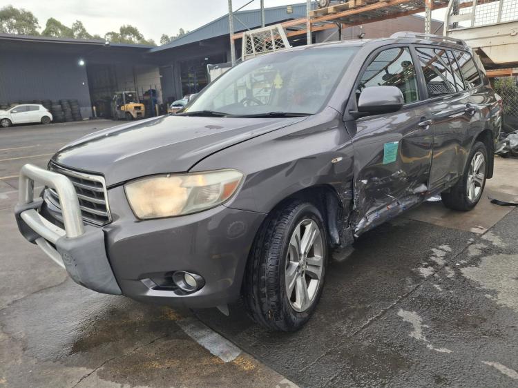 toyota Kluger GSU40R Dec 2010 Parts & Wrecking