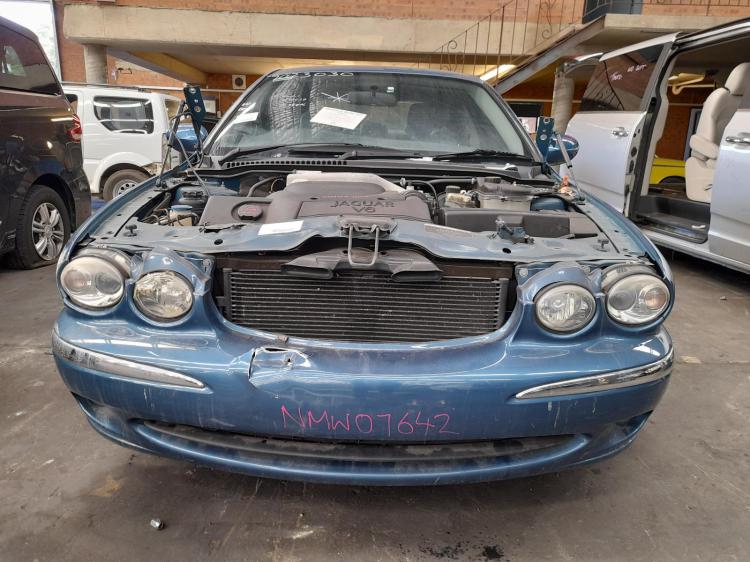 jaguar X Type 2.5L AJ-V6 AUTO 5SPD AWD SE Jan 2003 Parts & Wrecking