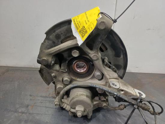 holden Astra 2017 LEFT FRONT HUB ASSEMBLY 