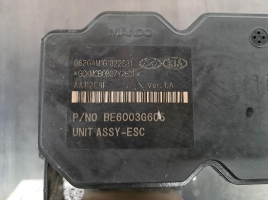 hyundai Veloster Apr 2013 ABS PUMP/MODULATOR 