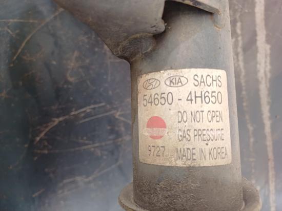 hyundai Iload/imax Sep 2009 LEFT FRONT STRUT 