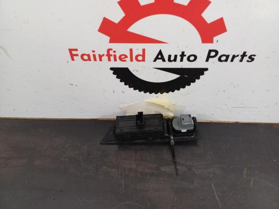 skoda Kamiq Jan 2021 POWER WINDOW SWITCH 