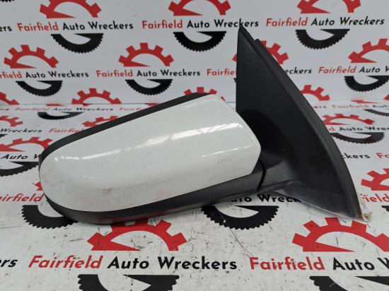 holden Crewman 2004 RIGHT DOOR MIRROR 