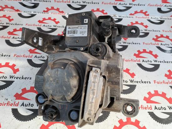 jeep Grand Cherokee 2015 LEFT HEADLAMP 