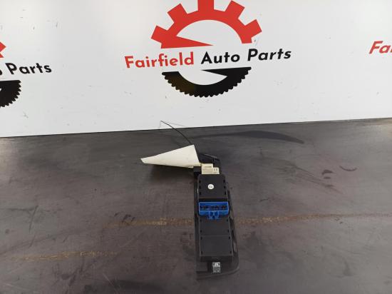 holden Captiva Nov 2017 POWER WINDOW SWITCH 