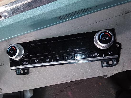 mitsubishi Outlander 2019 HEATER/AC CONTROLS 