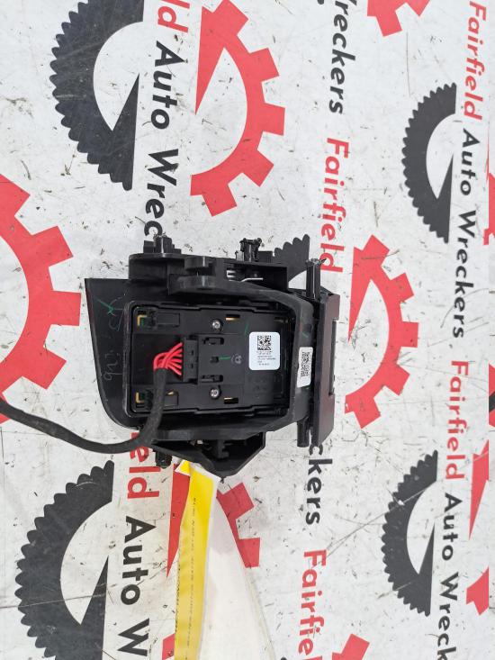 tesla Model 3 RWD Nov 2022 POWER WINDOW SWITCH 