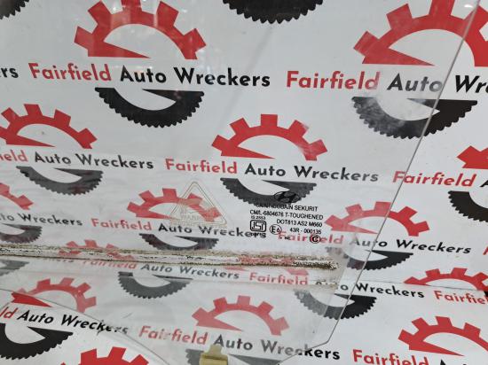 hyundai I20 Aug 2014 LEFT FRONT DOOR WINDOW 