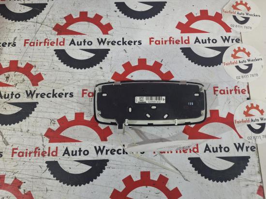 bmw 3 Series 2020 COURTESY LIGHT 