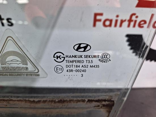 hyundai Veloster May 2013 LEFT FRONT DOOR WINDOW 