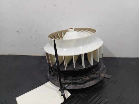 mercedes benz C Class 2014 HEATER FAN MOTOR 