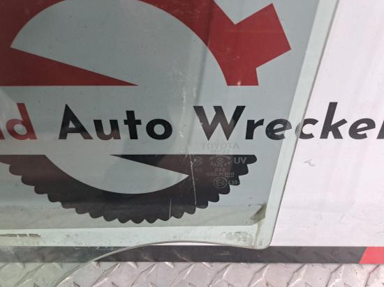 toyota Corolla 2007 RIGHT REAR DOOR WINDOW 