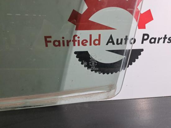 mazda 2 Jun 2011 LEFT FRONT DOOR WINDOW 