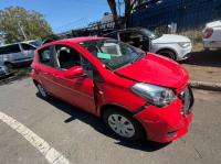 2014 Toyota Yaris image 1