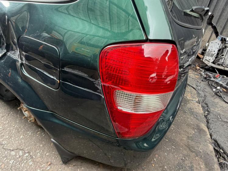 mazda 323 2001 Parts & Wrecking