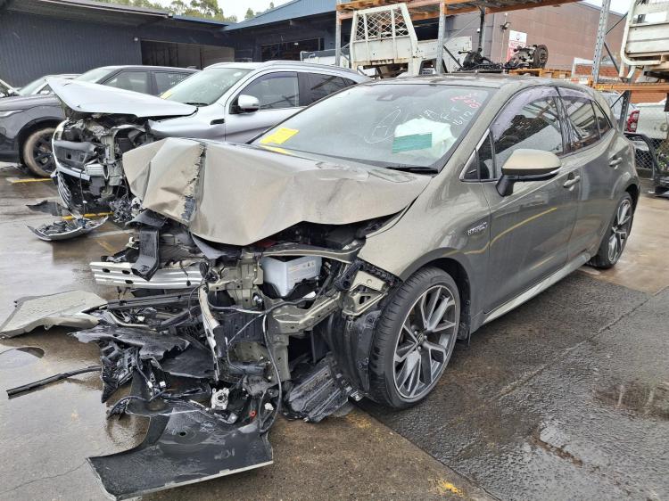 toyota Corolla ZWE211R Mar 2020 Parts & Wrecking