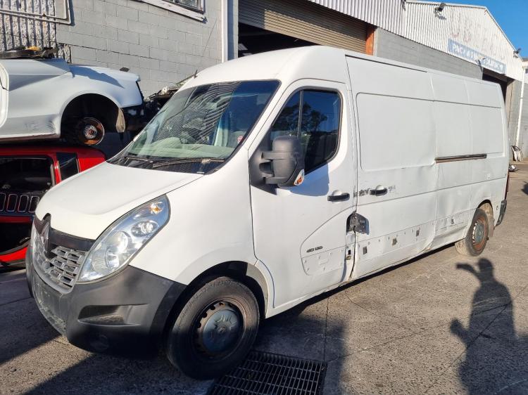 renault Master LWB MID ROOF X62 2015 Parts & Wrecking