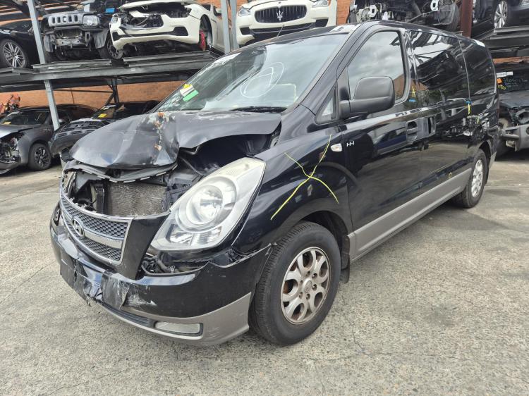 hyundai Imax IMAX 2.4L G4KG 4 SPEED AUTO RWD WAGON Apr 2014 Parts & Wrecking