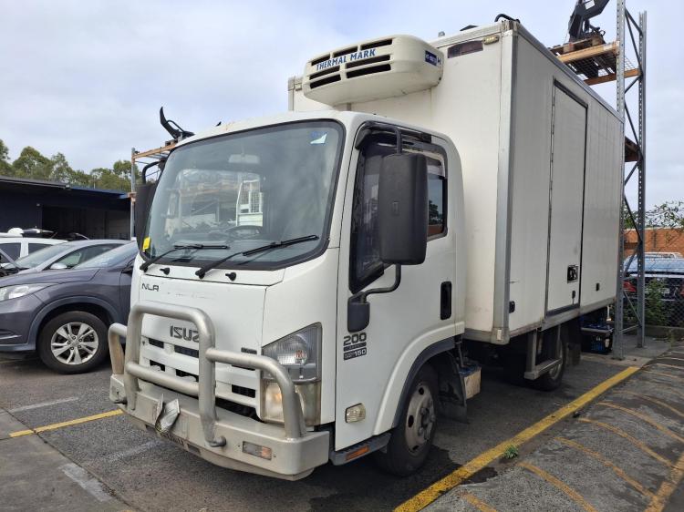 isuzu N Series Dec 2009 Parts & Wrecking