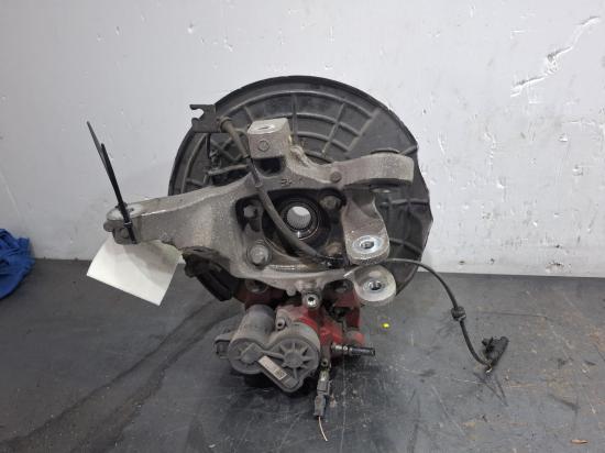 maserati Levante 2018 LEFT REAR HUB ASSEMBLY 