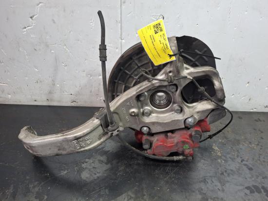 maserati Levante 2018 RIGHT FRONT HUB ASSEMBLY 