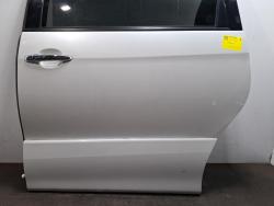 2011 Toyota Tarago image 1