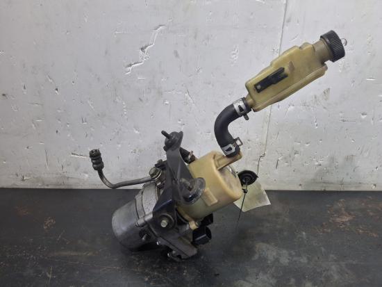 mazda 3 BL Aug 2011 STEERING PUMP 