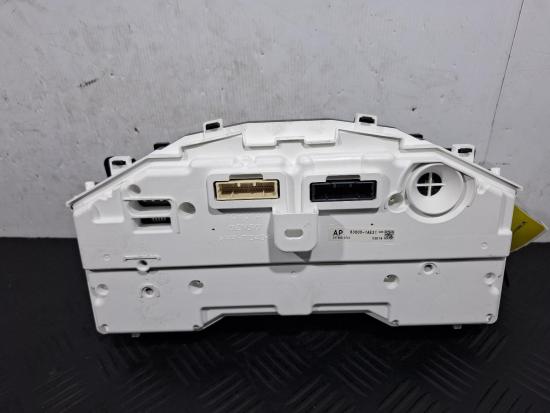toyota Corolla ZWE211R Mar 2020 INSTRUMENT CLUSTER 