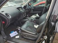 2015 Nissan Pathfinder image 1