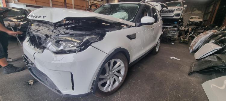 land rover Discovery 2.0 SD4 HSE L462 2017 Parts & Wrecking