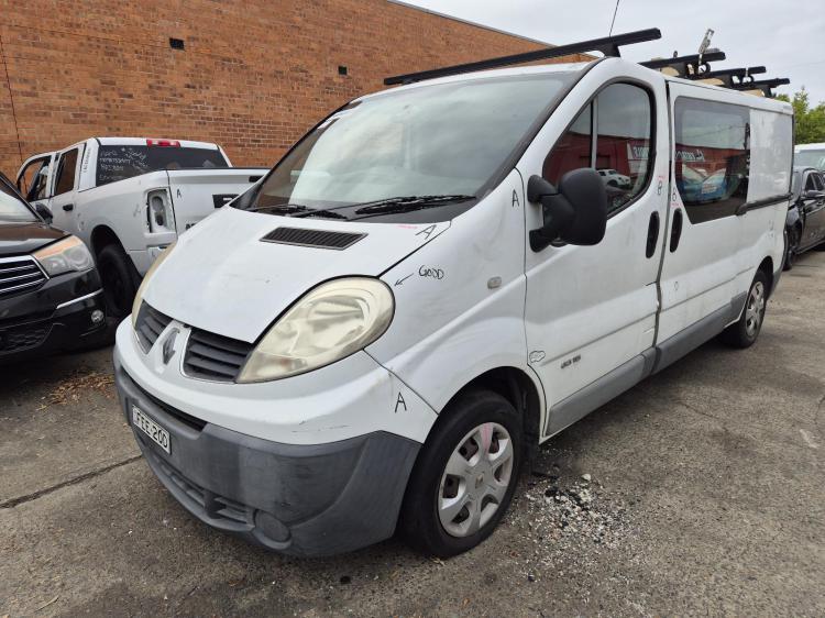 renault Trafic 2.0DT AUTO 6SPD AMT FWD LWB Sep 2014 Parts & Wrecking