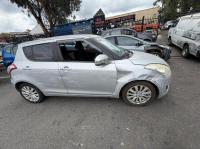 2013 Suzuki Swift image 1