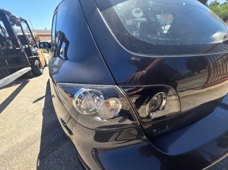 mazda 3 3 2005 Parts & Wrecking