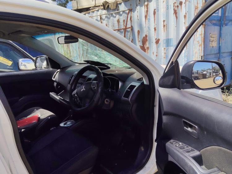 mitsubishi Outlander 2008 Parts & Wrecking