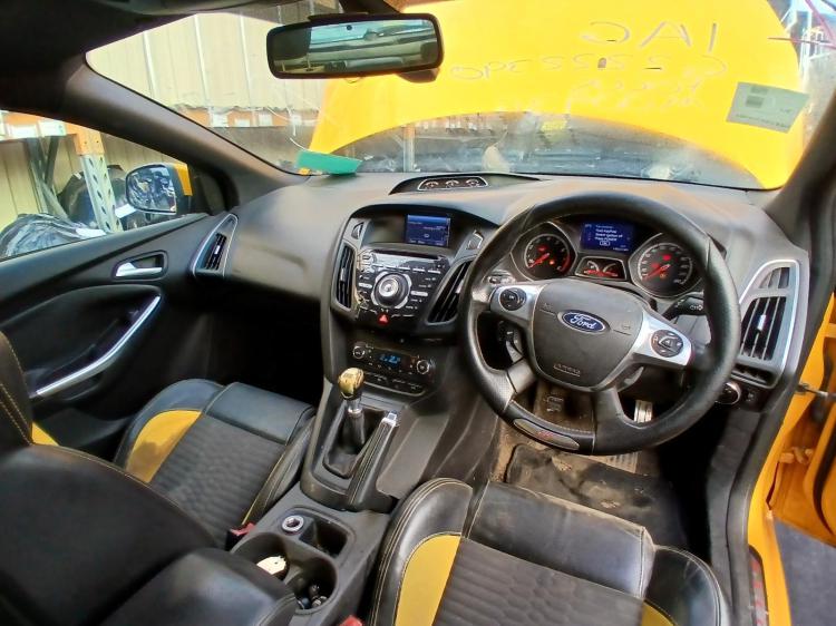 ford Focus LW 2014 Parts & Wrecking