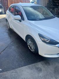 2023 Mazda 2 DL image 1