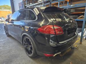 2011 Porsche Cayenne 4.8L (NON TURBO) AUTO 8SPD 4WD S V8 92A image 1