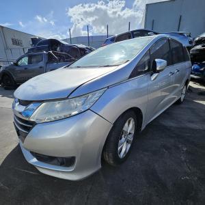 2016 Honda Odyssey image 1
