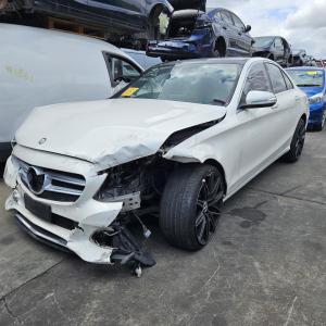 2015 Mercedes Benz C Class W205 image 1