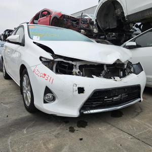 2014 Toyota Corolla ZRE182R image 1
