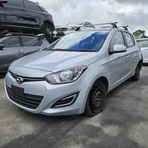 2014 Hyundai Accent PB image 1