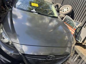 2014 Mazda 3 image 1