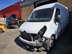 2018 Renault Master 2.3DT AUTO 6SPD FWD MWB MID ROOF image 1
