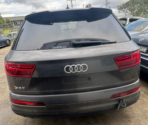 2018 Audi Sq7 image 1
